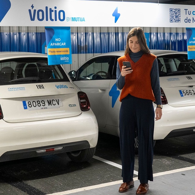 Coches-electricos-aparcar-gratis-carsharing-Madrid-Voltio.jpg